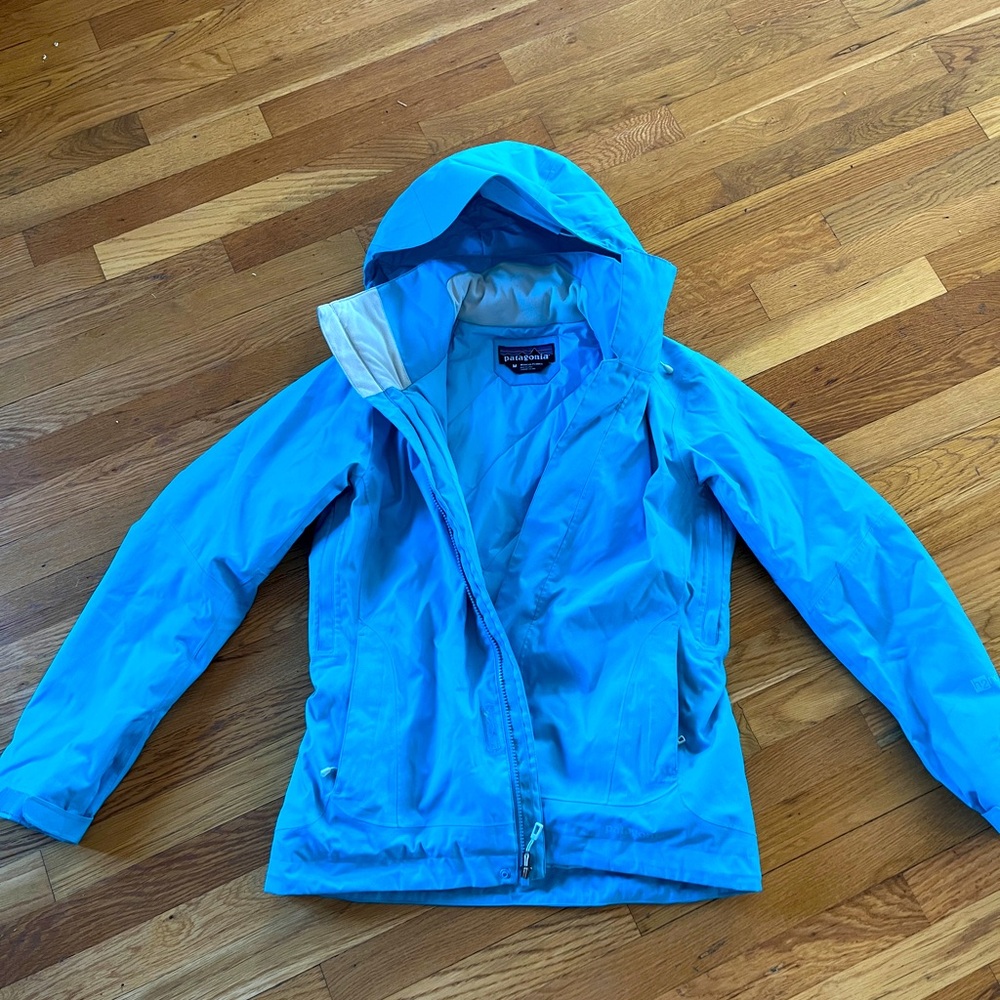 Patagonia Snowbelle Women’s Insulated Jacket, size M